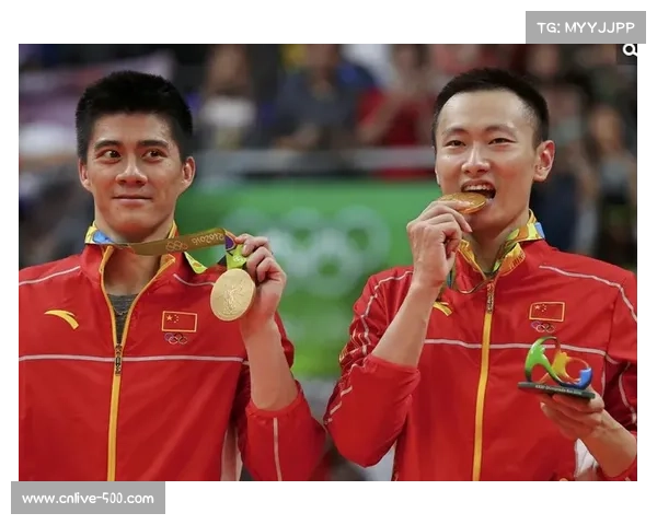 老将傅海峰谈搭档调整:与张楠配合已趋成熟